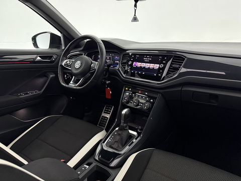 Volkswagen T-Roc 1.5 TSI Sport 150PK | Pano | Virtual | Camera | Carplay | Sfeerverl. | Adaptive Cruise | Stoelverw.