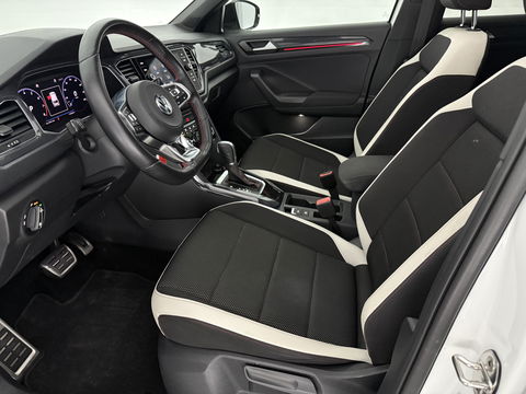 Volkswagen T-Roc 1.5 TSI Sport 150PK | Pano | Virtual | Camera | Carplay | Sfeerverl. | Adaptive Cruise | Stoelverw.