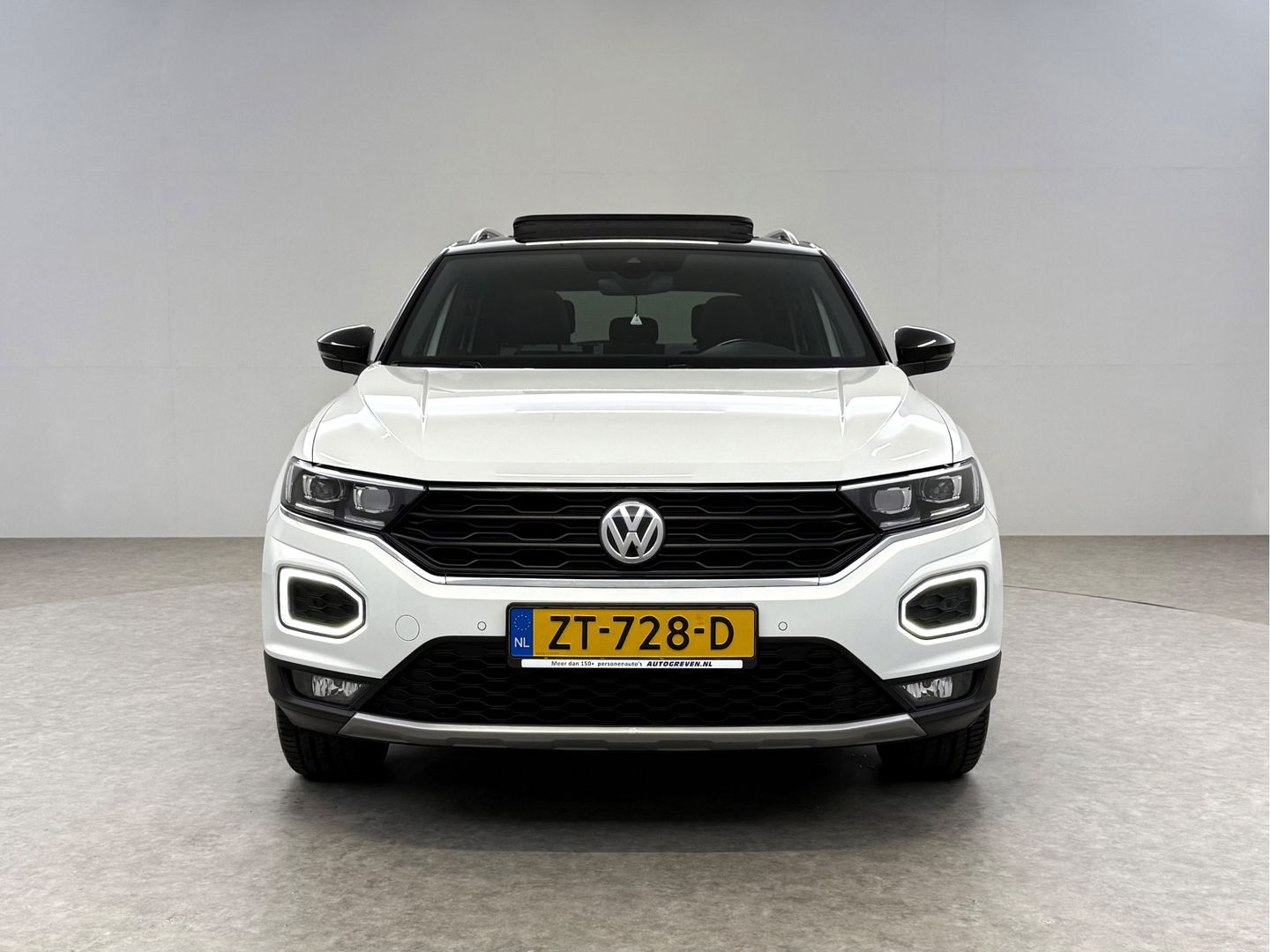 Volkswagen T-Roc 1.5 TSI Sport 150PK | Pano | Virtual | Camera | Carplay | Sfeerverl. | Adaptive Cruise | Stoelverw.