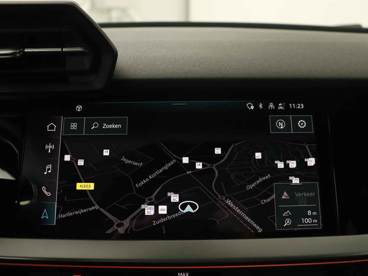 Audi A3 45 TFSI e S Line | Stoelverwarming | Camera | Sfeerverlichting | Virtual Cockpit | Carplay | Navigatie | Sportstoelen | 18'' | Climate control | PHEV | Plug In