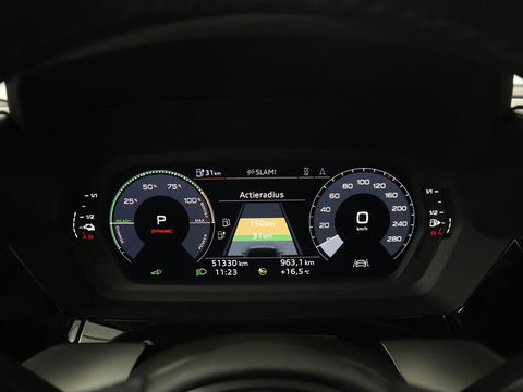 Audi A3 45 TFSI e S Line | Stoelverwarming | Camera | Sfeerverlichting | Virtual Cockpit | Carplay | Navigatie | Sportstoelen | 18'' | Climate control | PHEV | Plug In