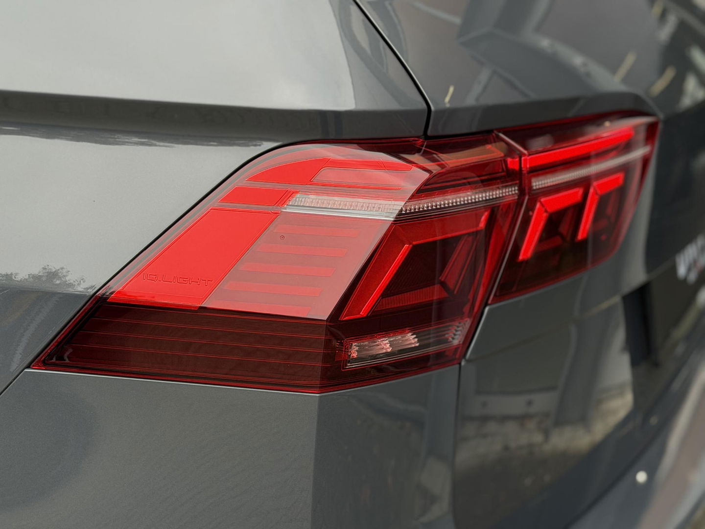 Volkswagen Tiguan 1.4 TSI eHybrid R-Line Business+ Black Style|SOH97%|Pano|Leer|Memory|Matrix|HUD|360Cam|Ad.Cruise|Trekhaak