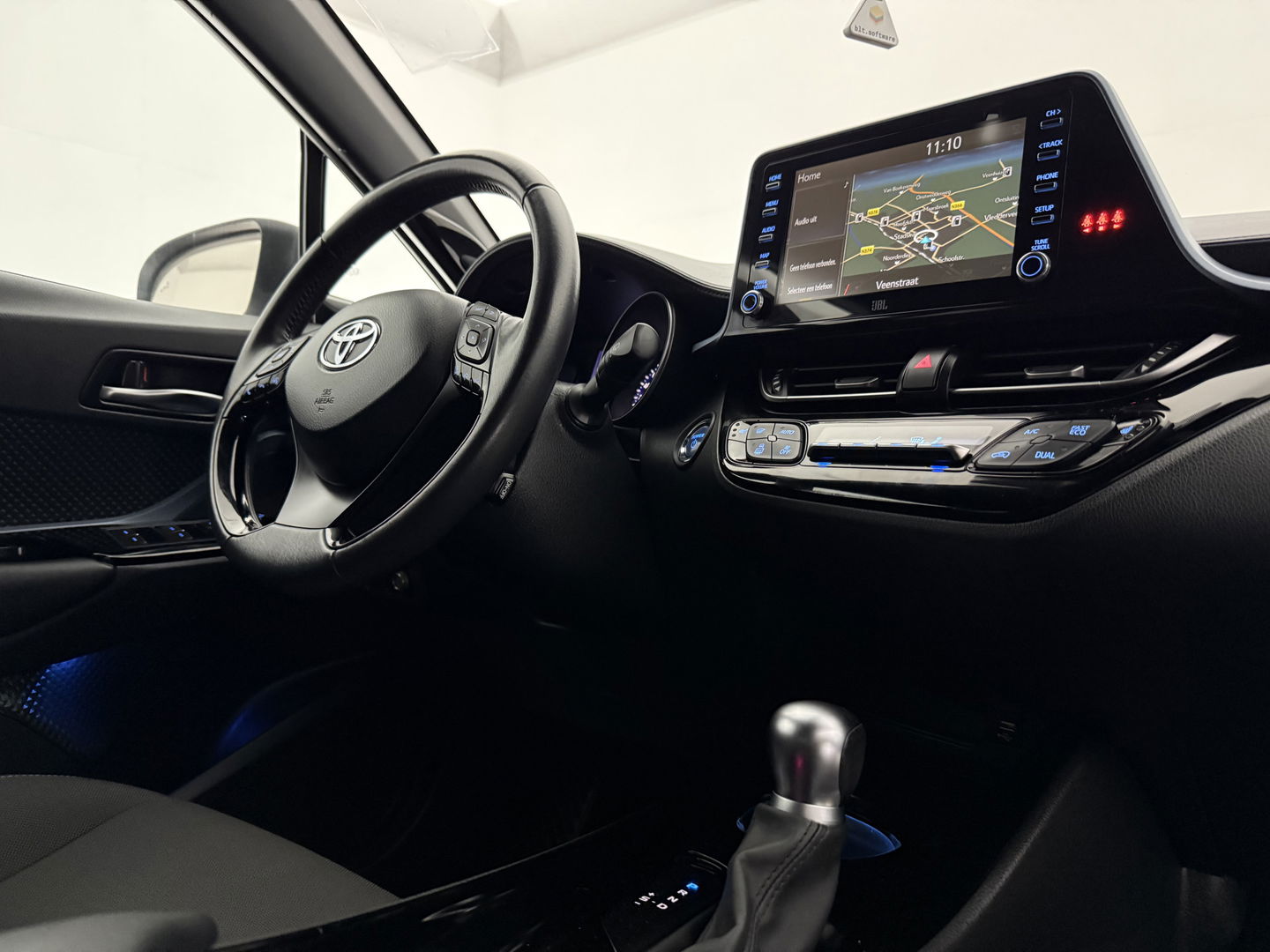 Toyota C-HR 2.0 Hybrid 217PK Business Plus | Camera | Trekhaak | JBL Audio | Carplay | Cruise | Keyless | NAP