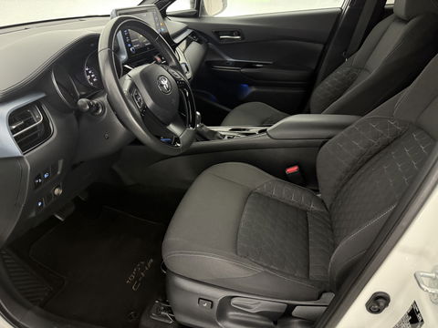 Toyota C-HR 2.0 Hybrid 217PK Business Plus | Camera | Trekhaak | JBL Audio | Carplay | Cruise | Keyless | NAP