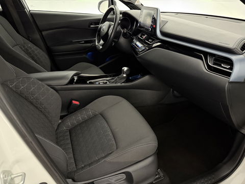 Toyota C-HR 2.0 Hybrid 217PK Business Plus | Camera | Trekhaak | JBL Audio | Carplay | Cruise | Keyless | NAP