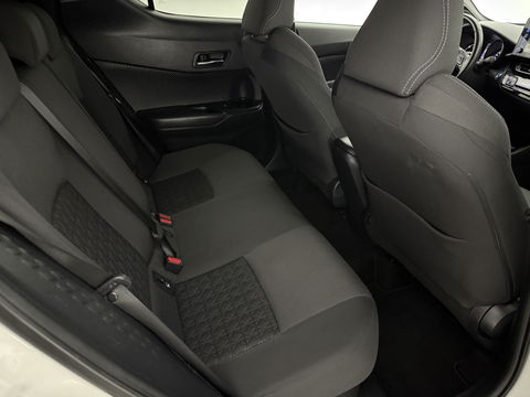 Toyota C-HR 2.0 Hybrid 217PK Business Plus | Camera | Trekhaak | JBL Audio | Carplay | Cruise | Keyless | NAP