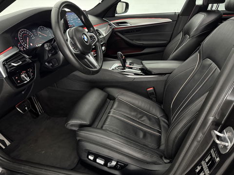 BMW 5 Serie 520i High Executive M-Sport 184PK | Pano | Sfeerverl. | HuD | Virtual | Memory | Camera | Navi | Keyless | NAP