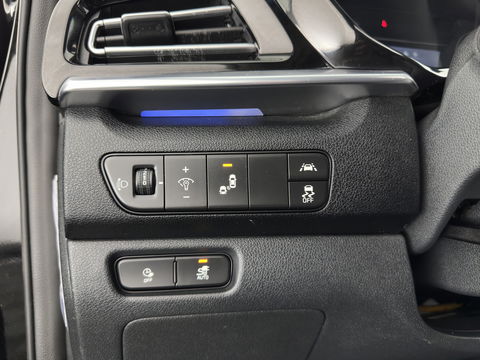 Kia e-Niro ExecutiveLine 64 kWh [ 3-Fase ] {SOH-100%} (INCL-BTW) Aut. *PANO | LUXURY-LEATHER | JBL-AUDIO | FULL-LED | NAVI-FULLMAP | DAB | ADAPTIVE-CRUISE | CAMERA | MEMORY-PACK | LANE-ASSIST | CCS-FASTLOADER | KEYLESS | DIGI-COCKPIT | 17"ALU*