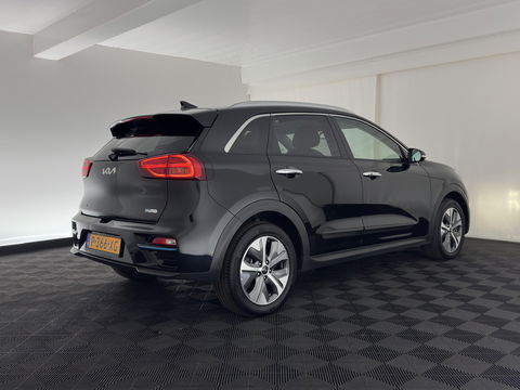 Kia e-Niro ExecutiveLine 64 kWh [ 3-Fase ] {SOH-100%} (INCL-BTW) Aut. *PANO | LUXURY-LEATHER | JBL-AUDIO | FULL-LED | NAVI-FULLMAP | DAB | ADAPTIVE-CRUISE | CAMERA | MEMORY-PACK | LANE-ASSIST | CCS-FASTLOADER | KEYLESS | DIGI-COCKPIT | 17"ALU*