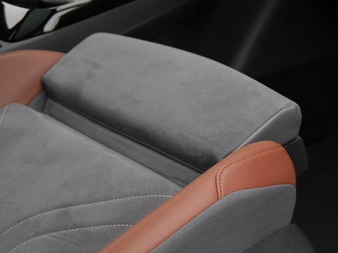 Volkswagen ID.4 1ST MAX77kWh/ PANORAMADAK/ 360°CAMERA/ ELEKT. KLEP/ HEAD-UP/ ERGO STOELEN