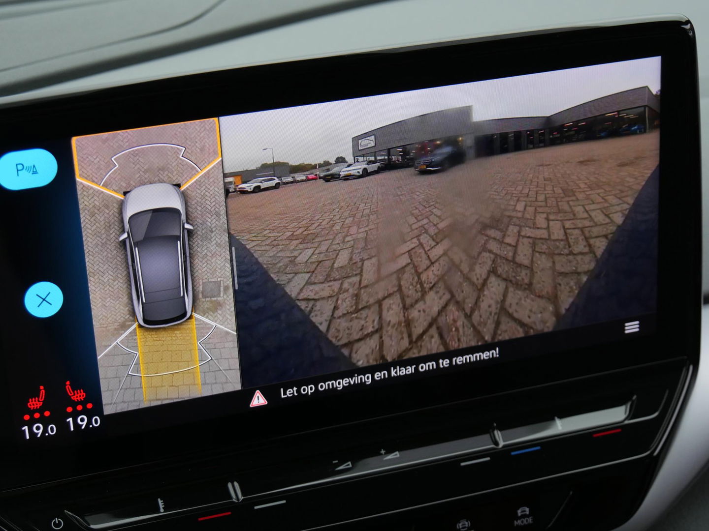 Volkswagen ID.4 1ST MAX77kWh/ PANORAMADAK/ 360°CAMERA/ ELEKT. KLEP/ HEAD-UP/ ERGO STOELEN
