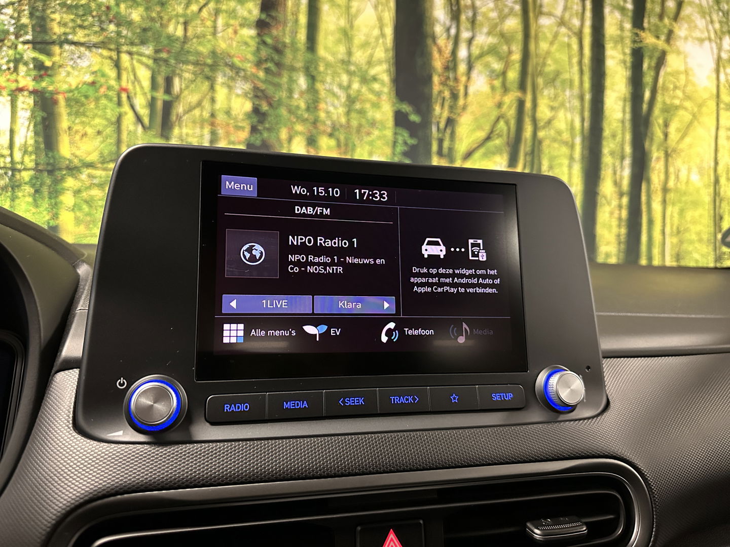 Hyundai KONA EV Comfort Smart 39 kWh | Parkeersensoren | Cruise Control | Achteruitrijcamera | Apple Carplay | Android Auto | Stoel/Stuurverwarming | Keyless | DAB | Airconditioning