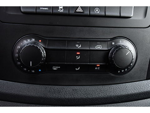 Mercedes-Benz Vito 119 CDI L2 DC Black Edition Camera, Cruise, LED, Carplay, Automaat, Stoelverwarming, 190pk, Trekhaak, Uniek!