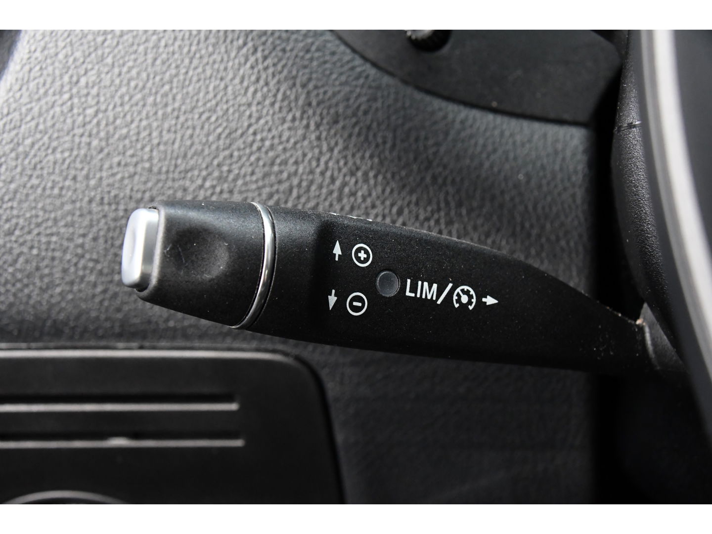 Mercedes-Benz Vito 119 CDI L2 DC Black Edition Camera, Cruise, LED, Carplay, Automaat, Stoelverwarming, 190pk, Trekhaak, Uniek!