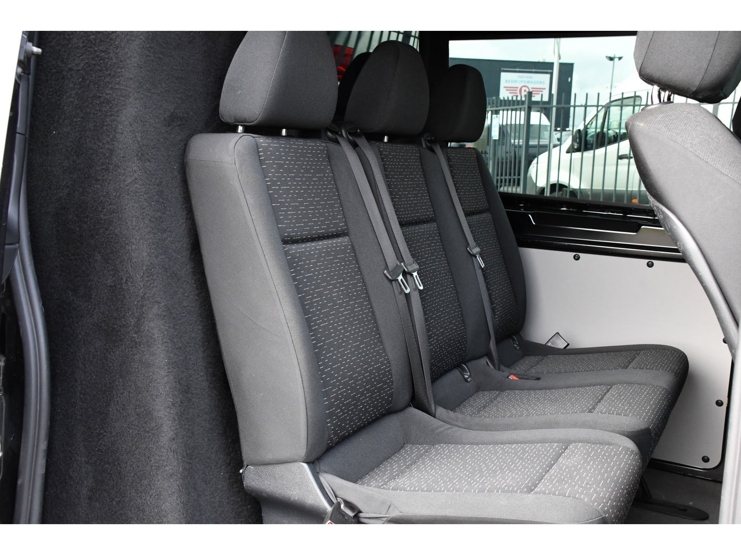 Mercedes-Benz Vito 119 CDI L2 DC Black Edition Camera, Cruise, LED, Carplay, Automaat, Stoelverwarming, 190pk, Trekhaak, Uniek!