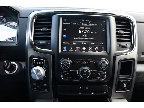 Dodge Ram 1500 5.7 V8 Quad Cab 6'4 Cruise, Camera, 402pk, Automaat, 3500kg, Trekhaak, Stoelverwarming, Leder, Multimedia, Sensoren, Uniek!