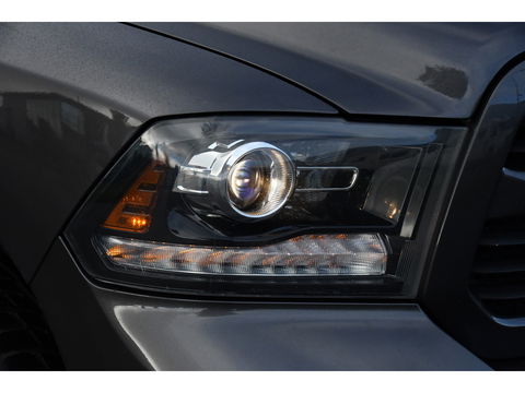 Dodge Ram 1500 5.7 V8 Quad Cab 6'4 Cruise, Camera, 402pk, Automaat, 3500kg, Trekhaak, Stoelverwarming, Leder, Multimedia, Sensoren, Uniek!