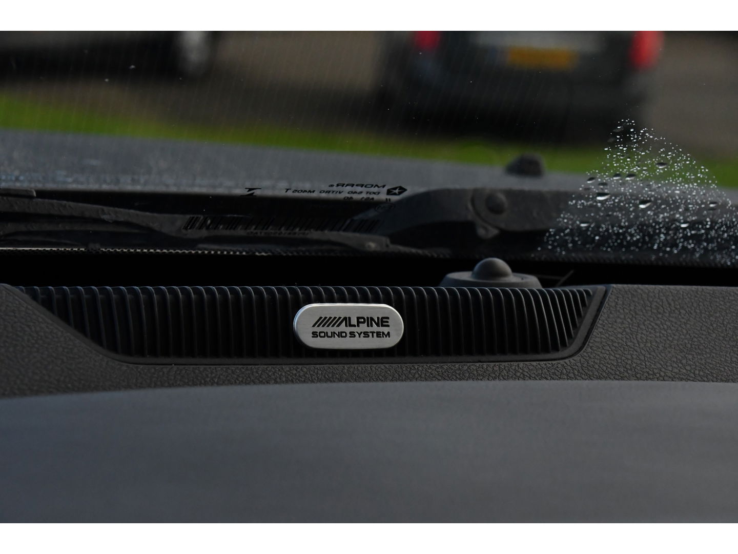 Dodge Ram 1500 5.7 V8 Quad Cab 6'4 Cruise, Camera, 402pk, Automaat, 3500kg, Trekhaak, Stoelverwarming, Leder, Multimedia, Sensoren, Uniek!