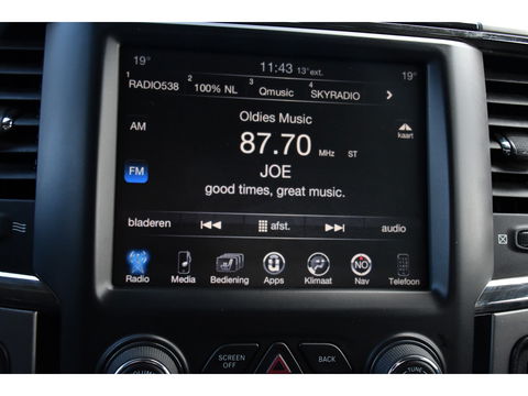 Dodge Ram 1500 5.7 V8 Quad Cab 6'4 Cruise, Camera, 402pk, Automaat, 3500kg, Trekhaak, Stoelverwarming, Leder, Multimedia, Sensoren, Uniek!