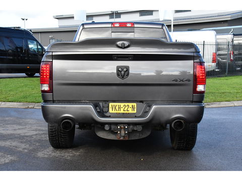 Dodge Ram 1500 5.7 V8 Quad Cab 6'4 Cruise, Camera, 402pk, Automaat, 3500kg, Trekhaak, Stoelverwarming, Leder, Multimedia, Sensoren, Uniek!