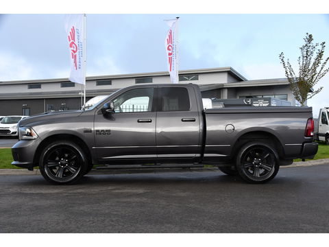 Dodge Ram 1500 5.7 V8 Quad Cab 6'4 Cruise, Camera, 402pk, Automaat, 3500kg, Trekhaak, Stoelverwarming, Leder, Multimedia, Sensoren, Uniek!