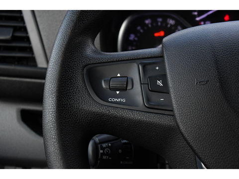 Toyota ProAce Worker 2.0 D-4D Professional Full Options, Camera, Cruise, 2 x Schuifdeur, Clima, Keyless, Multimedia, Trekhaak, Sensoren, 150pk, Uniek!