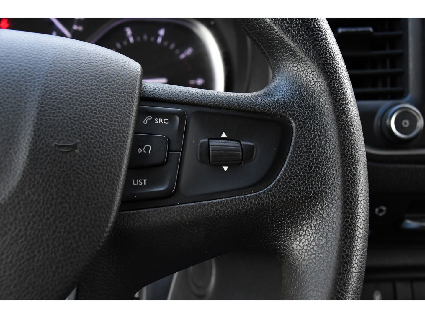 Toyota ProAce Worker 2.0 D-4D Professional Full Options, Camera, Cruise, 2 x Schuifdeur, Clima, Keyless, Multimedia, Trekhaak, Sensoren, 150pk, Uniek!
