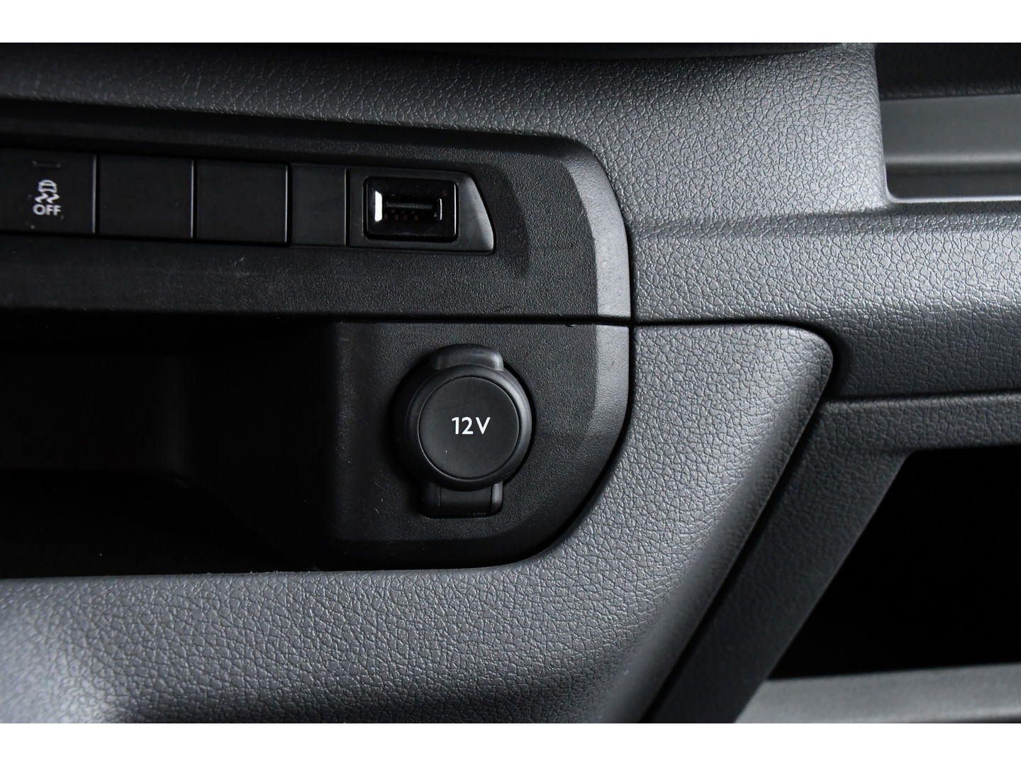 Toyota ProAce Worker 2.0 D-4D Professional Full Options, Camera, Cruise, 2 x Schuifdeur, Clima, Keyless, Multimedia, Trekhaak, Sensoren, 150pk, Uniek!