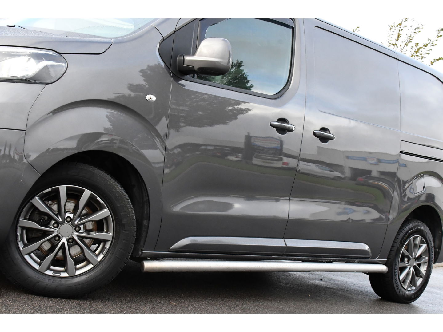 Toyota ProAce Worker 2.0 D-4D Professional Full Options, Camera, Cruise, 2 x Schuifdeur, Clima, Keyless, Multimedia, Trekhaak, Sensoren, 150pk, Uniek!