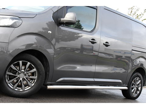 Toyota ProAce Worker 2.0 D-4D Professional Full Options, Camera, Cruise, 2 x Schuifdeur, Clima, Keyless, Multimedia, Trekhaak, Sensoren, 150pk, Uniek!