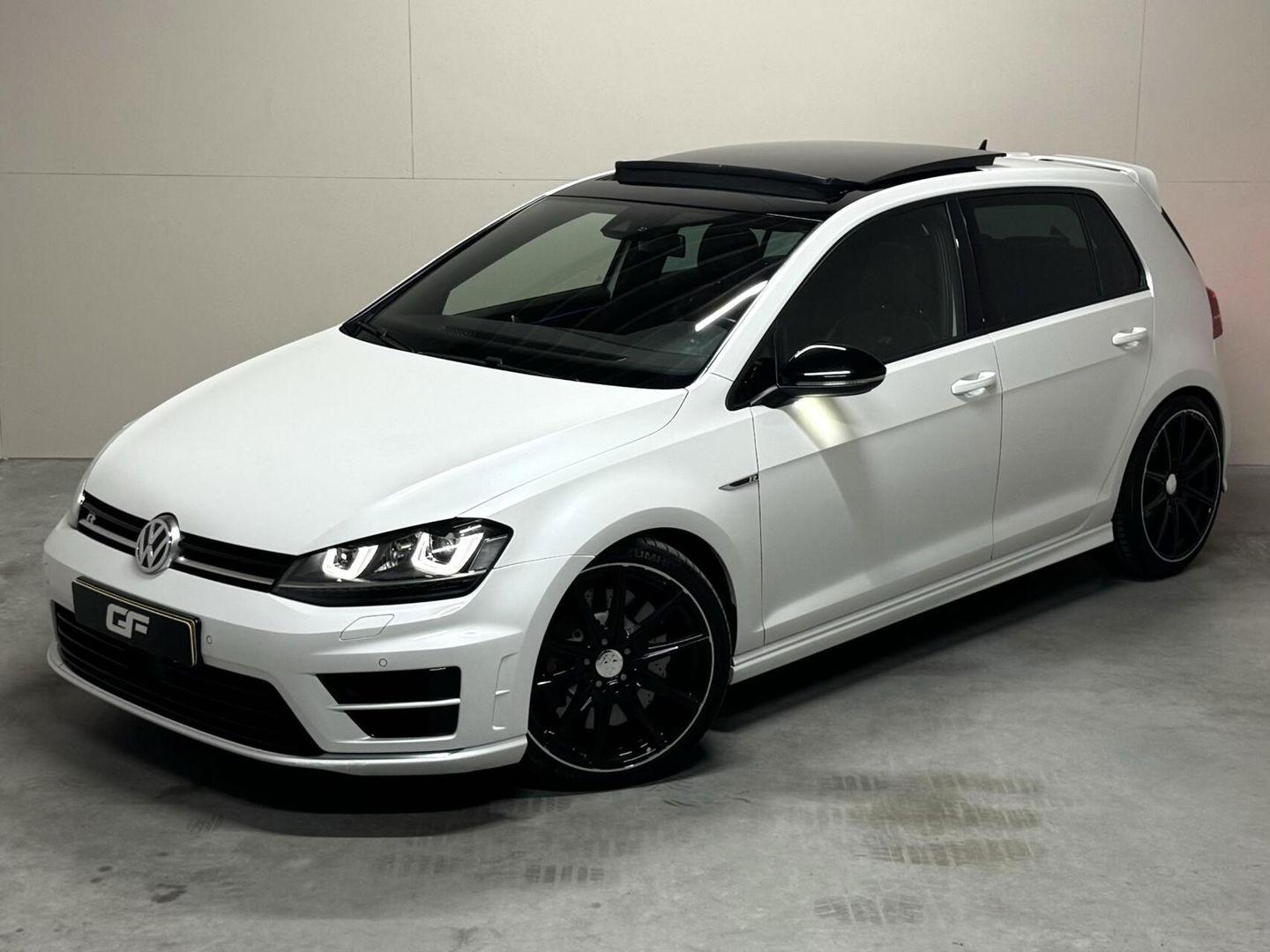 Volkswagen Golf 2.0 TSI R 4Motion Pano Virtual Miltek Leer Carplay
