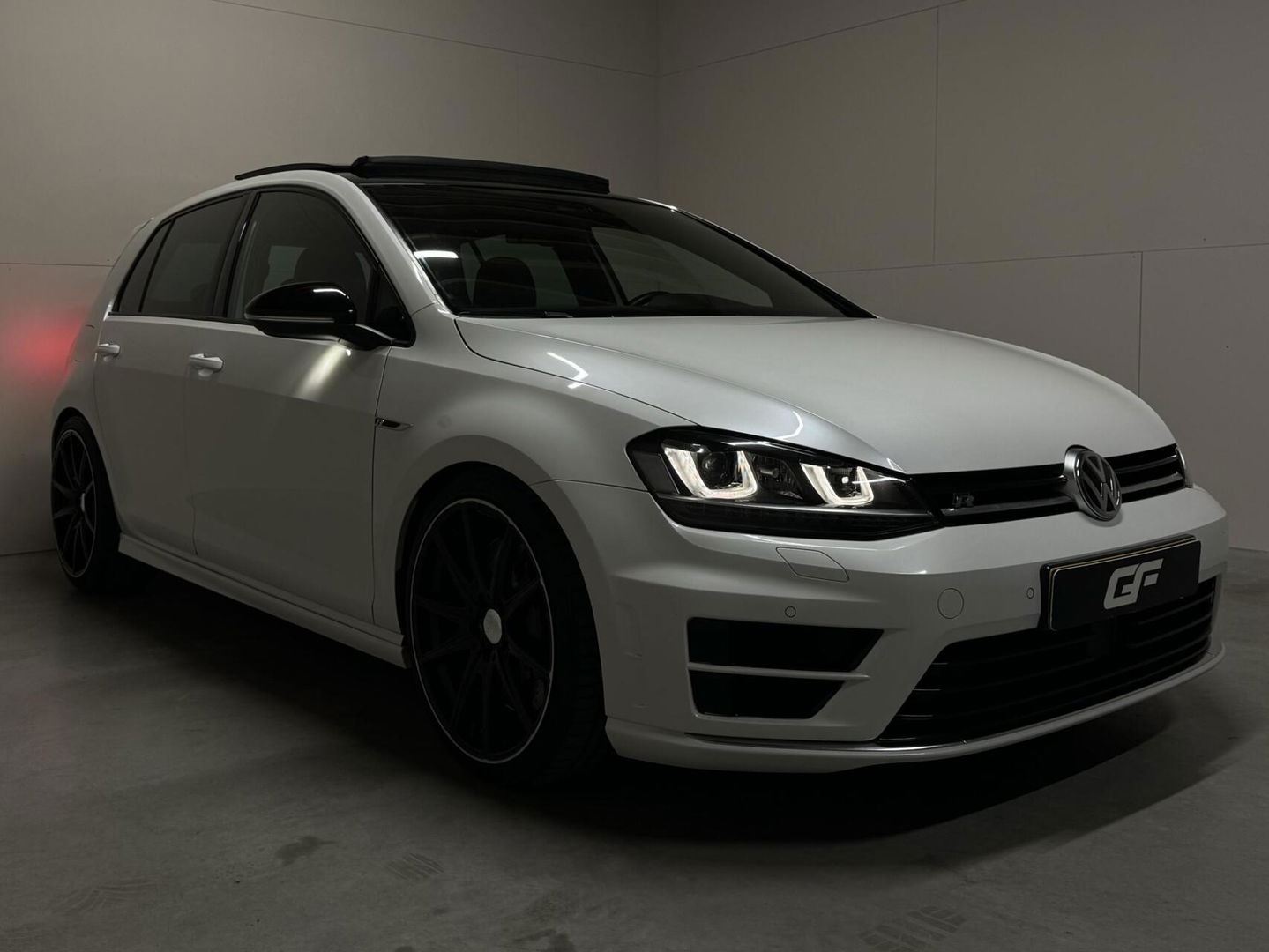 Volkswagen Golf 2.0 TSI R 4Motion Pano Virtual Miltek Leer Carplay