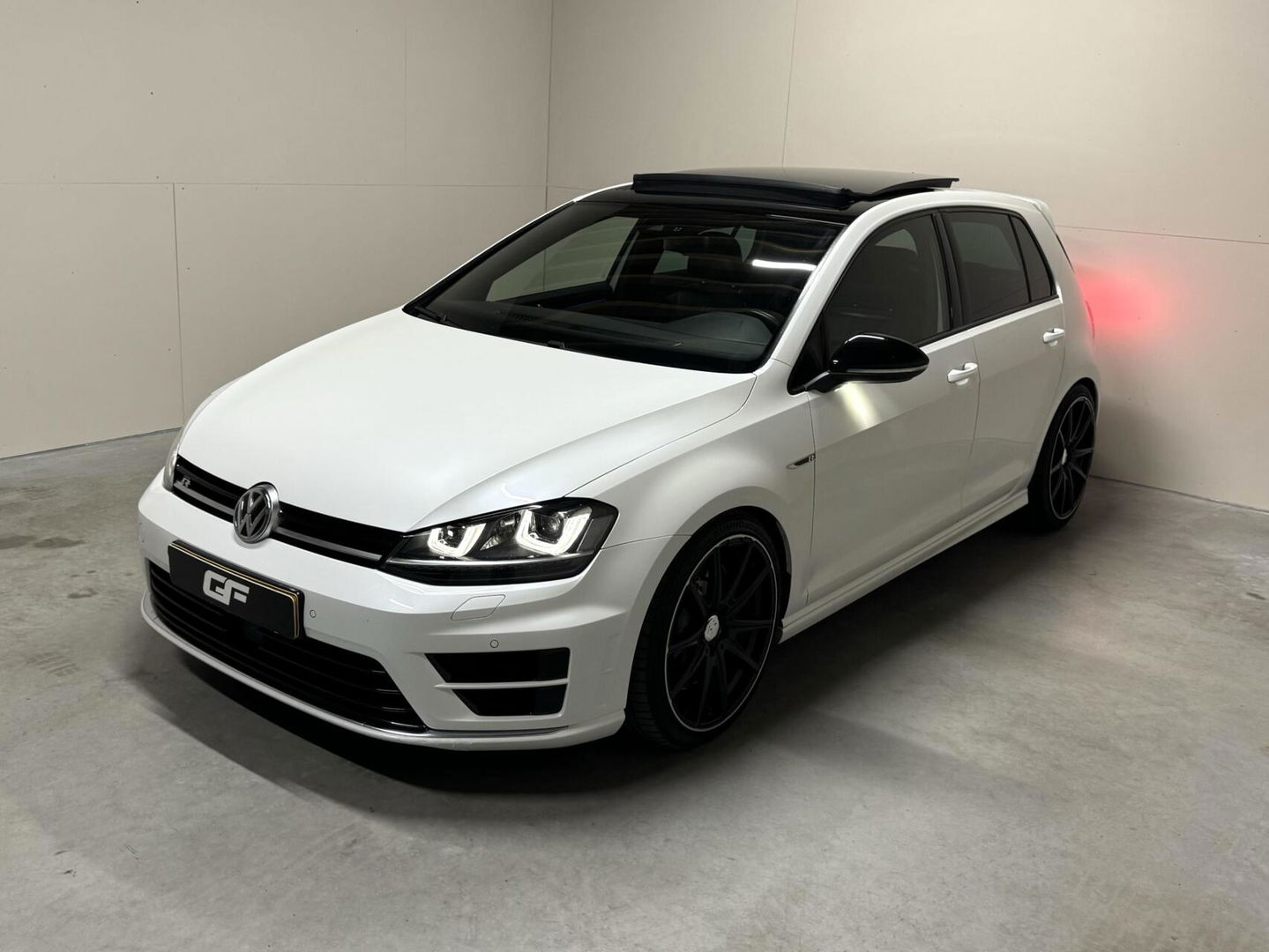 Volkswagen Golf 2.0 TSI R 4Motion Pano Virtual Miltek Leer Carplay