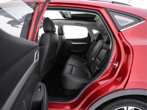 MG ZS EV Luxury 45 kWh {SOH-96%} Aut. *PANO | LUXURY-LEATHER | CCS-FASTLOADER | KEYLESS | NAVI-FULLMAP | ADAPTIVE-CRUISE | CAMERA | HEATED-SPORTSEATS | CARPLAY | BLINDSPOT | DAB | LANE-ASSIST | PRIVACY-GLASS | 17''ALU*