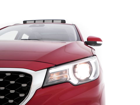 MG ZS EV Luxury 45 kWh {SOH-96%} Aut. *PANO | LUXURY-LEATHER | CCS-FASTLOADER | KEYLESS | NAVI-FULLMAP | ADAPTIVE-CRUISE | CAMERA | HEATED-SPORTSEATS | CARPLAY | BLINDSPOT | DAB | LANE-ASSIST | PRIVACY-GLASS | 17''ALU*