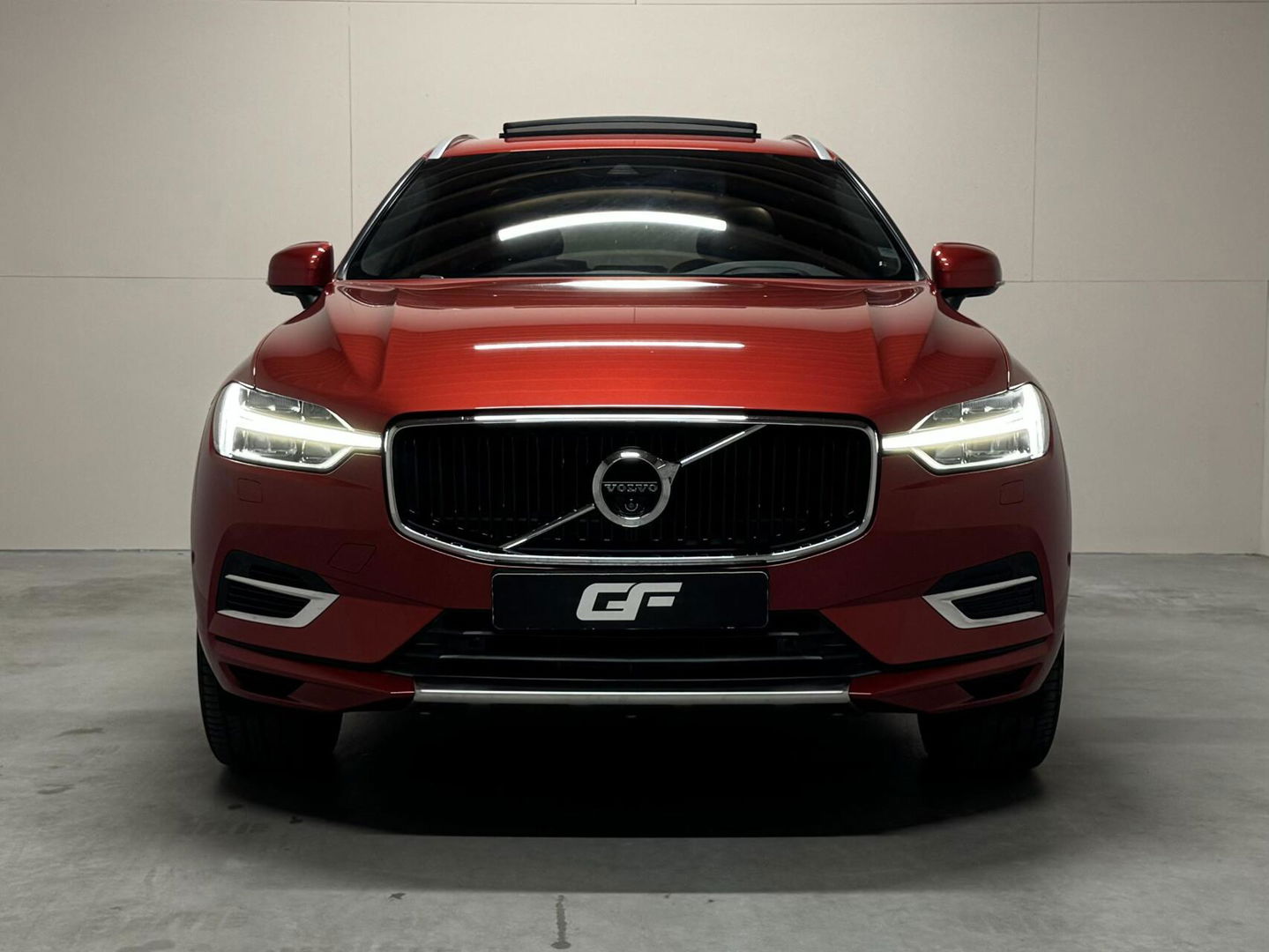 Volvo XC60 2.0 T8 Twin Engine AWD Pano Memory 360° HUD Autopilot Carplay Trekh.