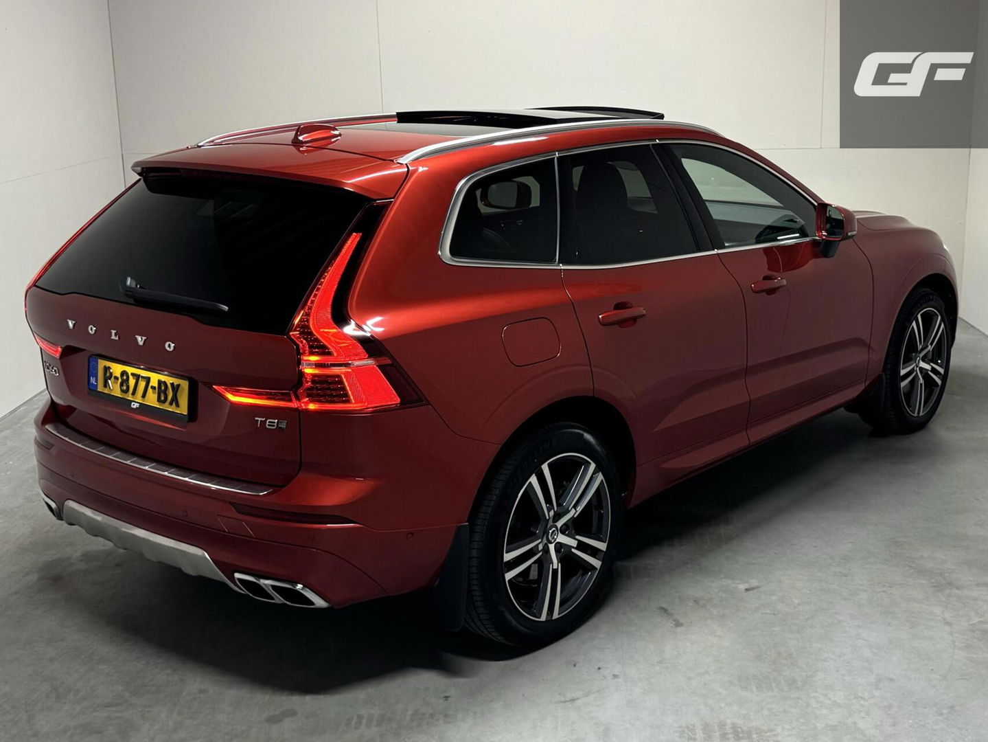 Volvo XC60 2.0 T8 Twin Engine AWD Pano Memory 360° HUD Autopilot Carplay Trekh.