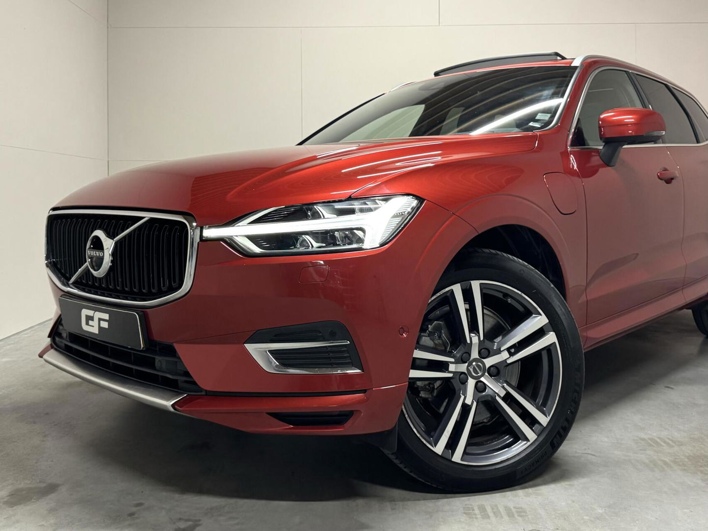 Volvo XC60 2.0 T8 Twin Engine AWD Pano Memory 360° HUD Autopilot Carplay Trekh.