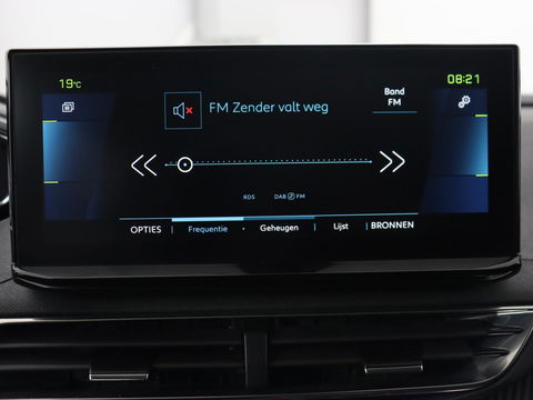 Peugeot 3008 1.6 HYbrid 225 Allure Pack | Carplay | Navigatie | Camera | Cruise Control | LED Koplampen | LMV 18 |