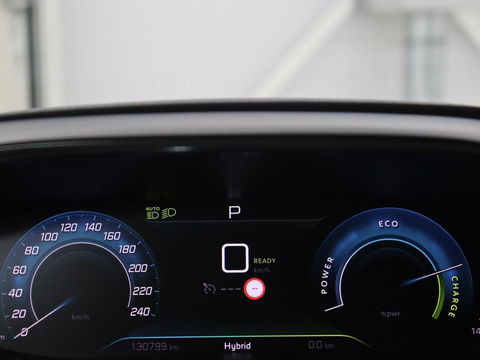Peugeot 3008 1.6 HYbrid 225 Allure Pack | Carplay | Navigatie | Camera | Cruise Control | LED Koplampen | LMV 18 |