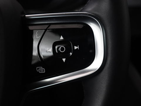 Polestar 2 Long Range Single Motor 78 kWh | Panoramadak | Harman/Kardon Audio | Carplay | Stoelverwarming | Camera | LED koplampen | LMV 19 |