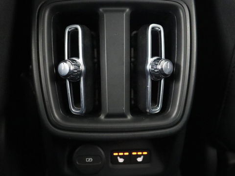 Polestar 2 Long Range Single Motor 78 kWh | Panoramadak | Harman/Kardon Audio | Carplay | Stoelverwarming | Camera | LED koplampen | LMV 19 |