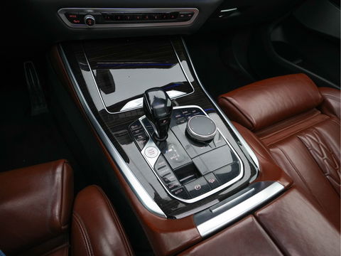 BMW X5 M50d High Executive M-Sportpack Aut. *PANO | HEAD-UP | DESIGN-LEATHER | LASER-LIGHT | TOP-VIEW | HARMAN/KARDON | MEMORY-PACK | DIGI-COCKPIT | DAB+ | HEATED-COMFORTSEATS | NAVI-FULLMAP | KEYLESS | TOWBAR | 21''ALU*