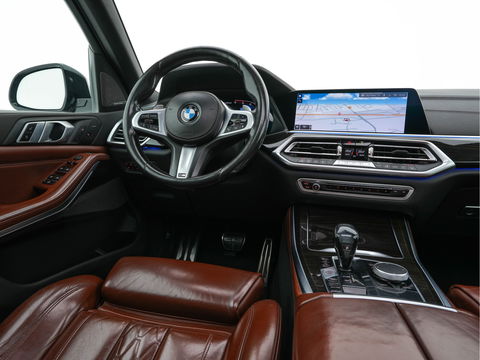 BMW X5 M50d High Executive M-Sportpack Aut. *PANO | HEAD-UP | DESIGN-LEATHER | LASER-LIGHT | TOP-VIEW | HARMAN/KARDON | MEMORY-PACK | DIGI-COCKPIT | DAB+ | HEATED-COMFORTSEATS | NAVI-FULLMAP | KEYLESS | TOWBAR | 21''ALU*