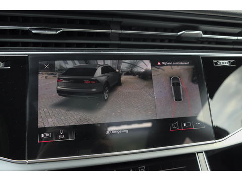 Audi Q8 55 TFSI 340pk S-line Panoramadak RS-stoelen Luchtvering 4-Wielsturing Bang&Olufsen Trekhaak Matrix led NLauto