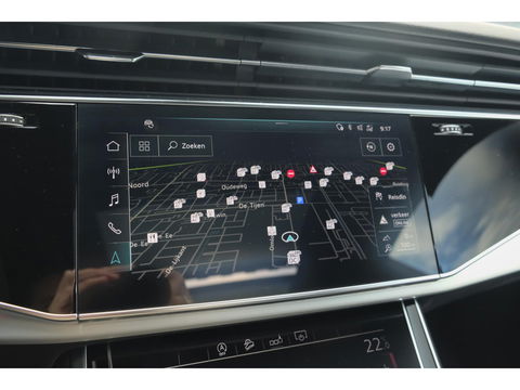 Audi Q8 55 TFSI 340pk S-line Panoramadak RS-stoelen Luchtvering 4-Wielsturing Bang&Olufsen Trekhaak Matrix led NLauto