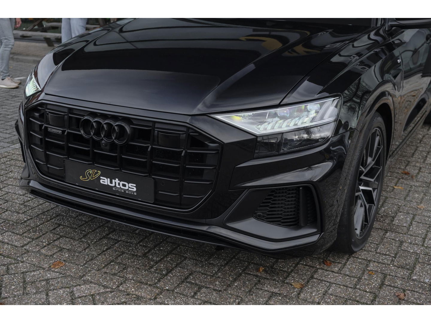 Audi Q8 55 TFSI 340pk S-line Panoramadak RS-stoelen Luchtvering 4-Wielsturing Bang&Olufsen Trekhaak Matrix led NLauto