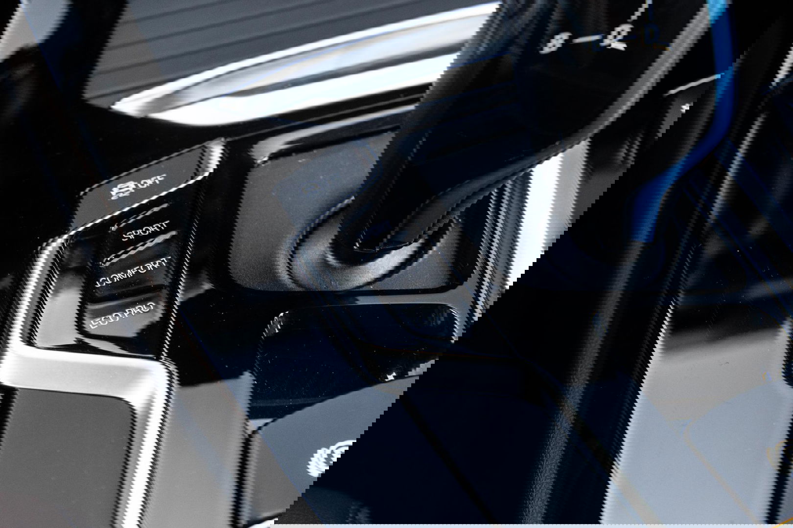 BMW iX3 High Executive 80 kWh PANORAMADAK / CARPLAY / BRUIN LEER / NAVI