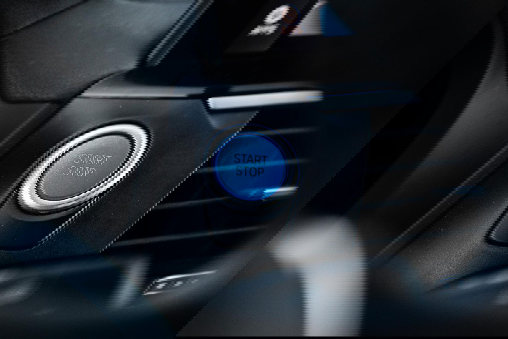 BMW iX3 High Executive 80 kWh PANORAMADAK / CARPLAY / BRUIN LEER / NAVI