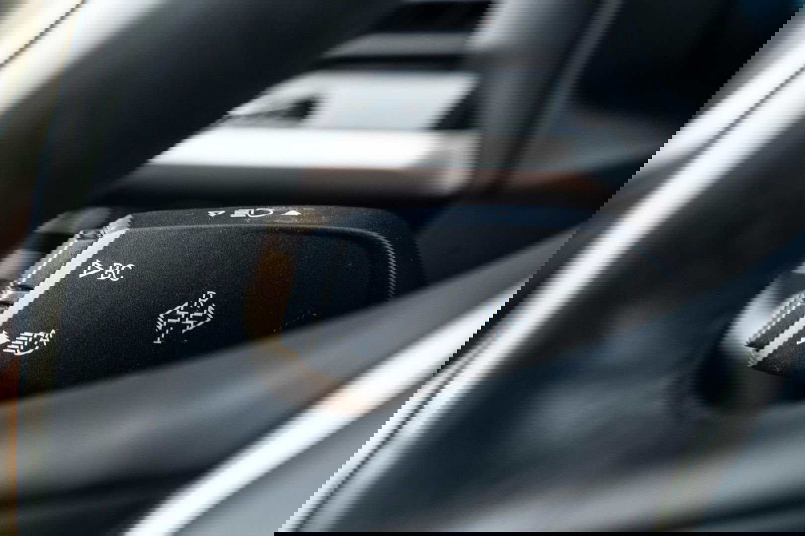 BMW iX3 High Executive 80 kWh PANORAMADAK / CARPLAY / BRUIN LEER / NAVI